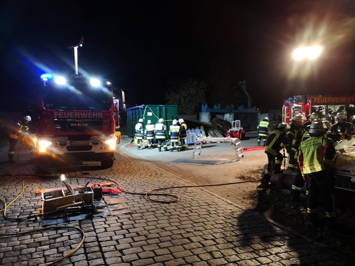 Gemeinschaftsübung der Feuerwehren Ruhmannsfelden und Achslach